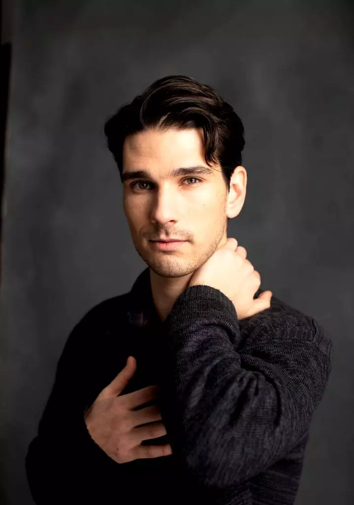 Anghel-Damian-718x1024