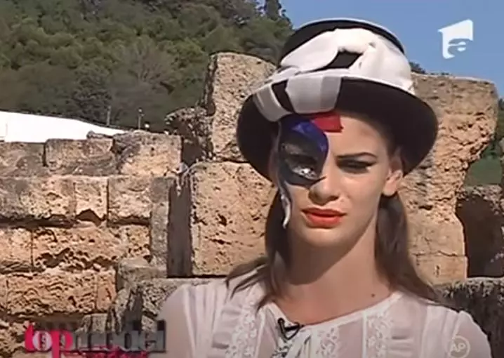 laura-giurcanu-next-top-model-9