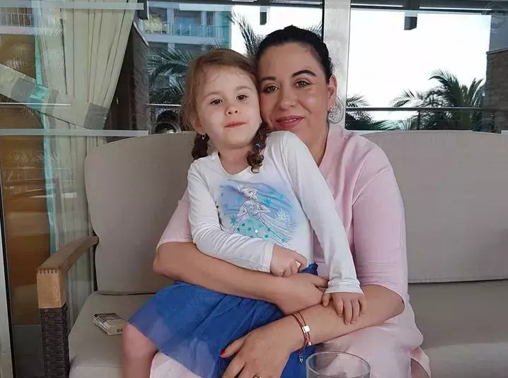 oana-roman-fiica-2-1