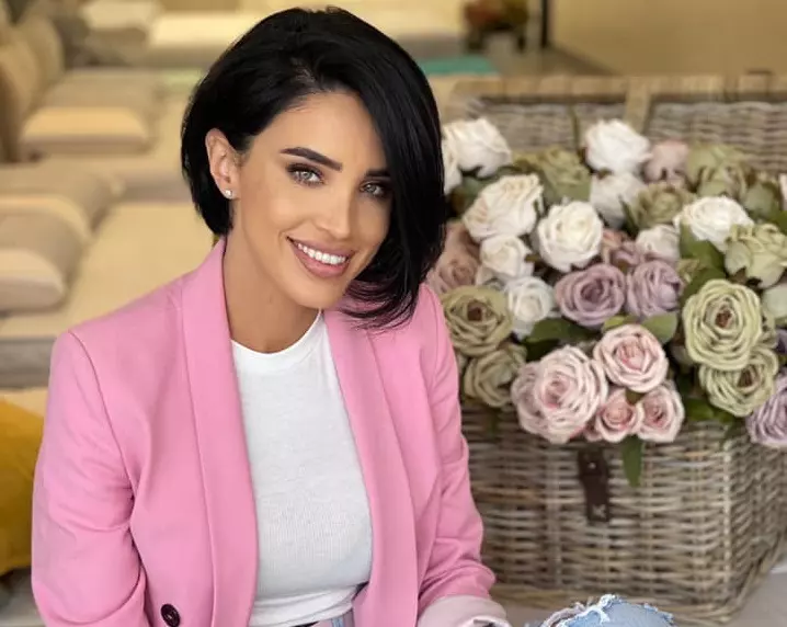 adelina-pestritu-instagram