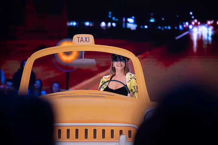 Andreea Marin, invitată specială în prima ediție de la „Săriți de pe fix!”