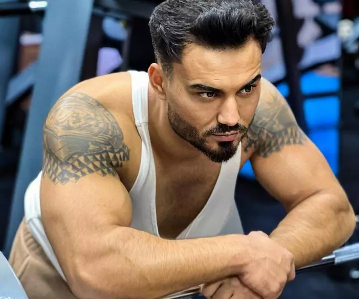 7db6164912f91e103ade1e6b0ad11eb5