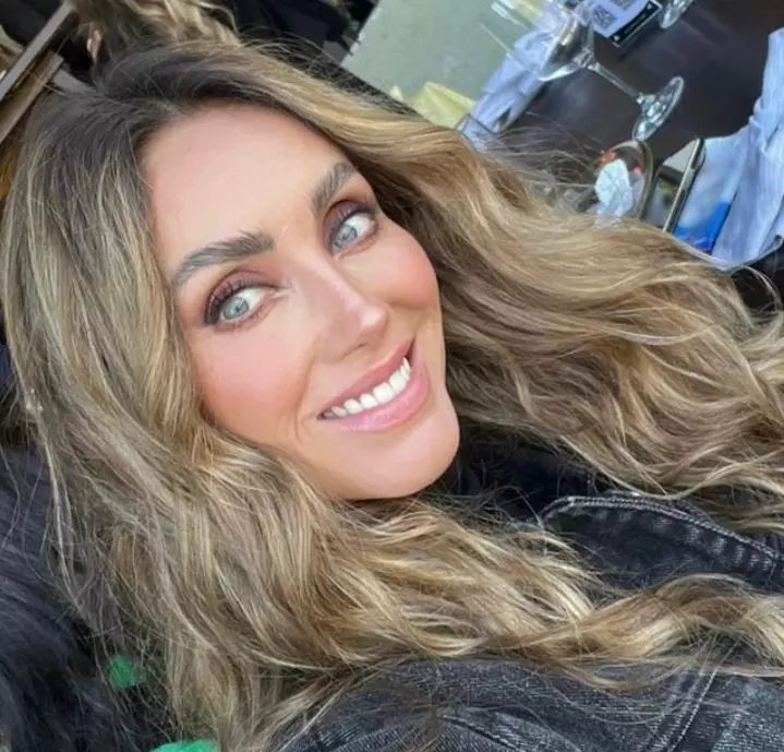 anahi va implini 40 de ani