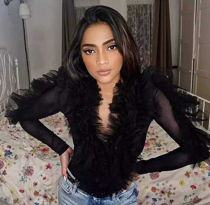 cine-e-tatal-fiicei-bellei-santiago-1