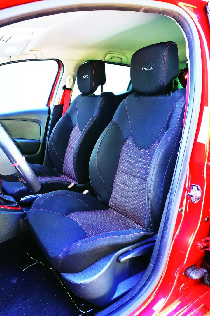 SH Renault Clio RS 012