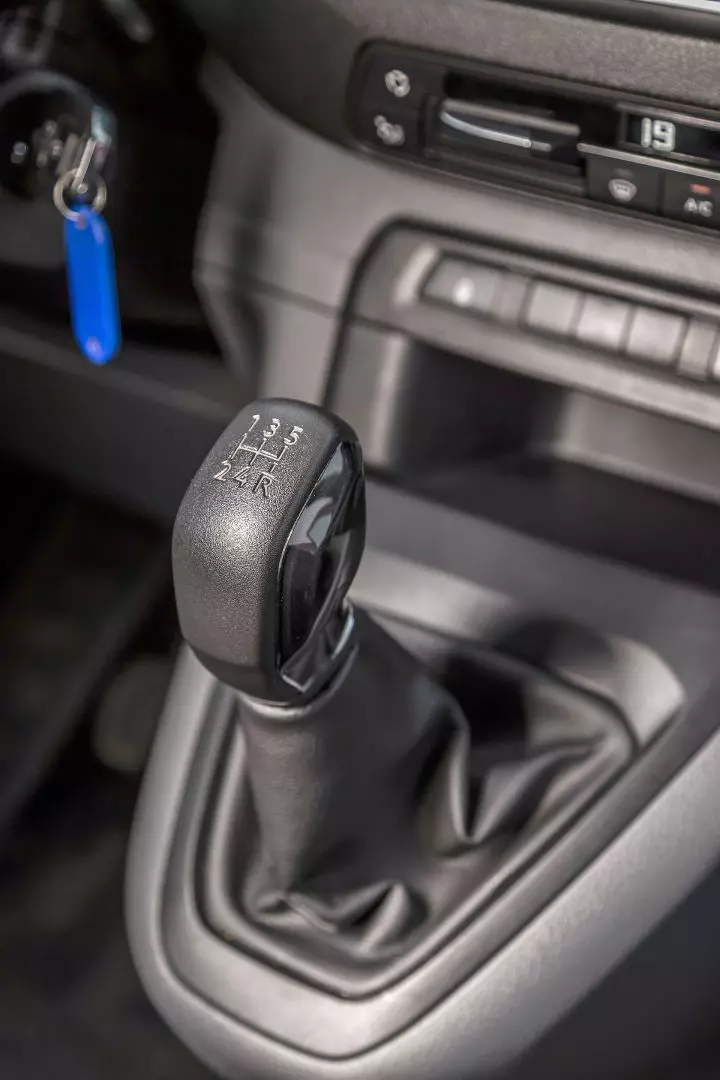 Test Drive Peugeot Expert 007