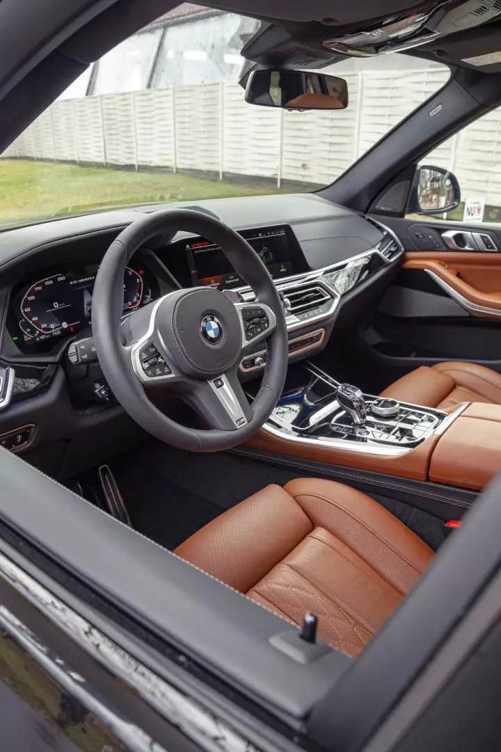 BMW X5 M50d Final Edition 008