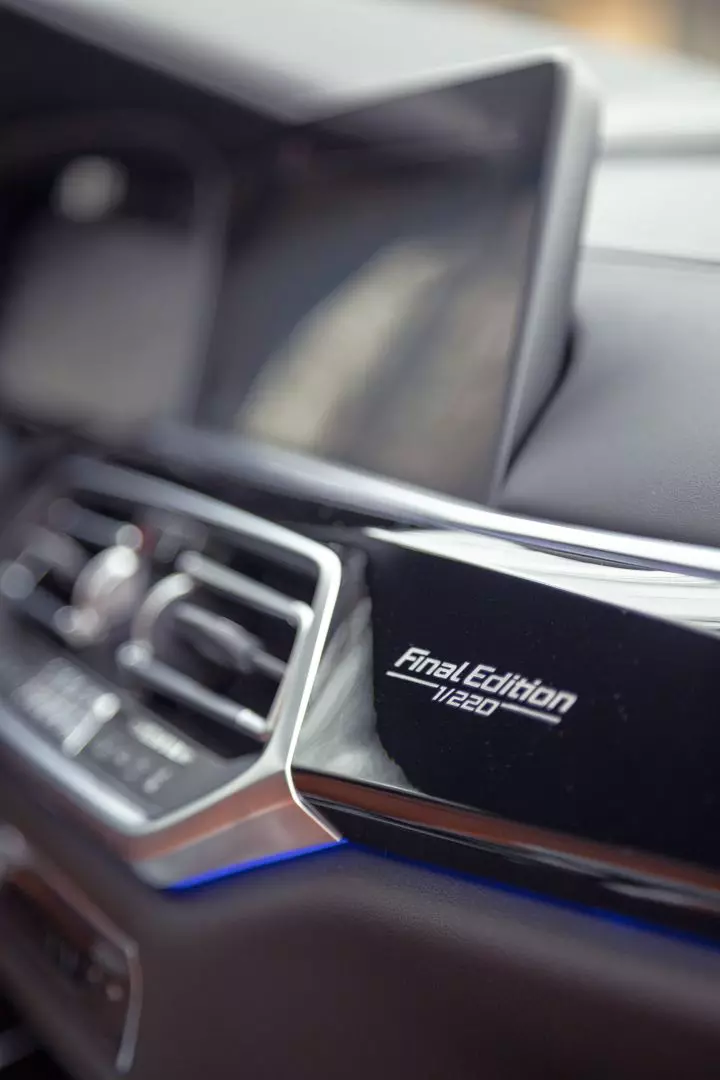 BMW X5 M50d Final Edition 011