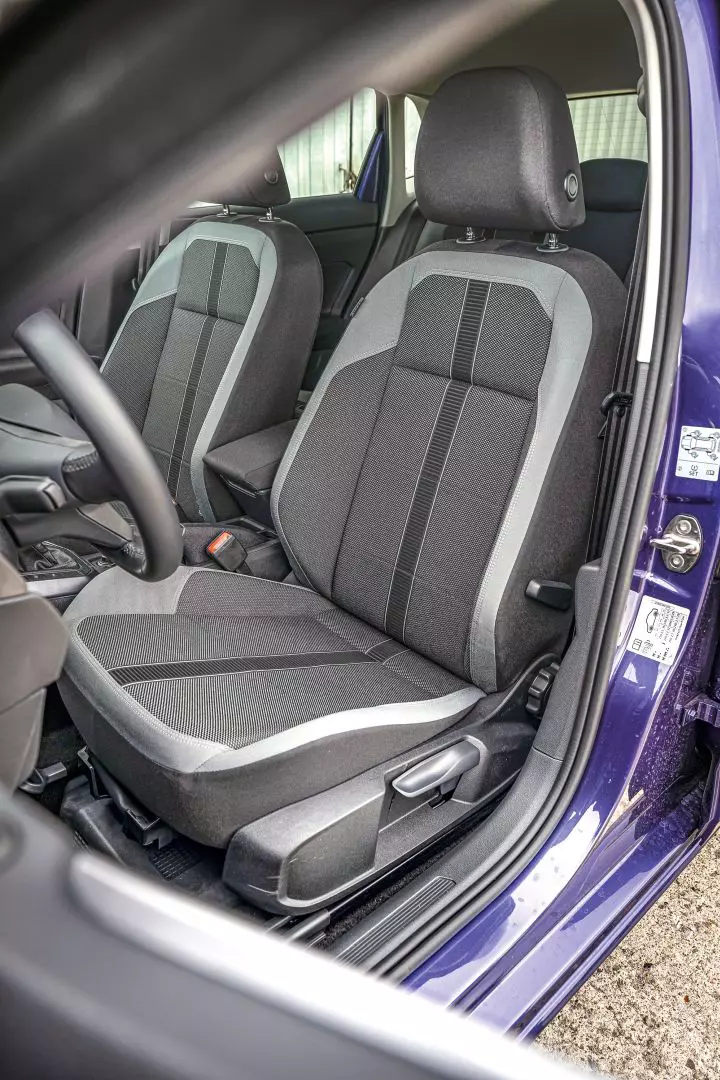 Comparativ Polo vs i20 016