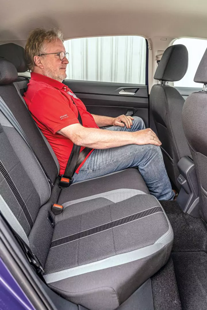 Comparativ Polo vs i20 017