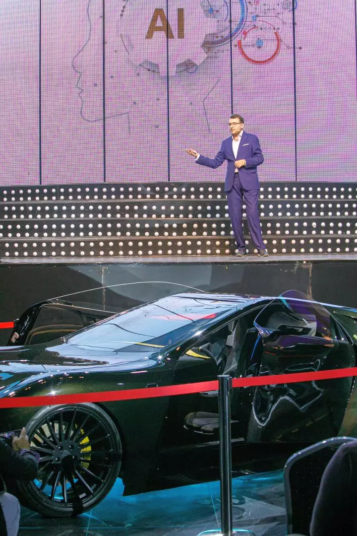 Momentum supercar electric romanesc 003