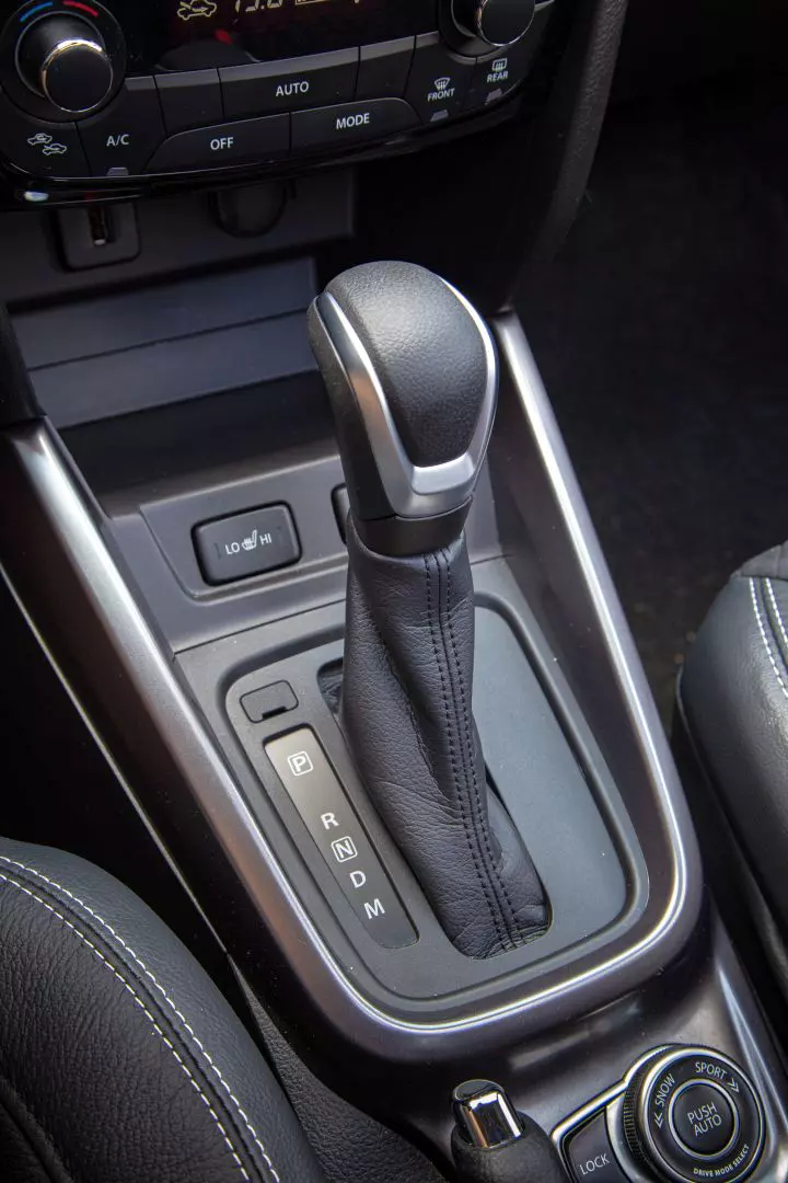 Suzuki Vitara Hybrid 030