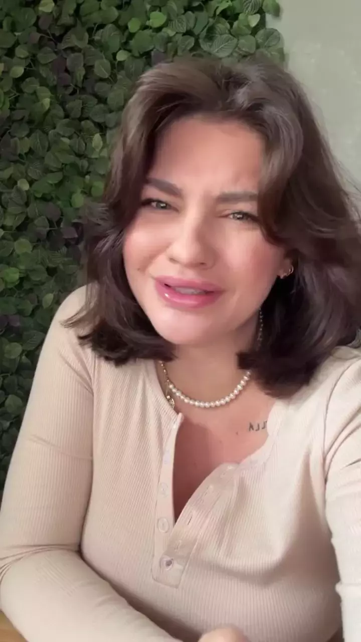 influenceritei-laura-musuroaea-i-s-au-oferit-20.000-de-euro-sa-l-promoveze-pe-calin-georgescu-6