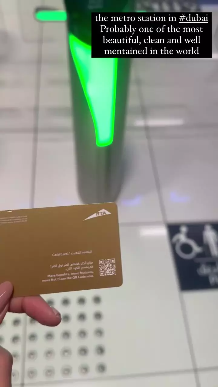 metrou Dubai Iulia Vântur