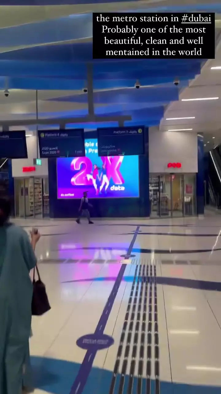 metrou Dubai Iulia Vântur