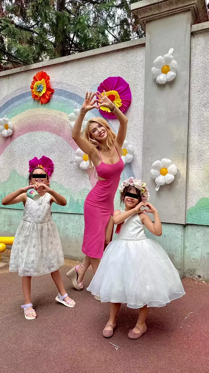 Andreea Bălan și fiicele ei, Ella Maya și Clara Maria