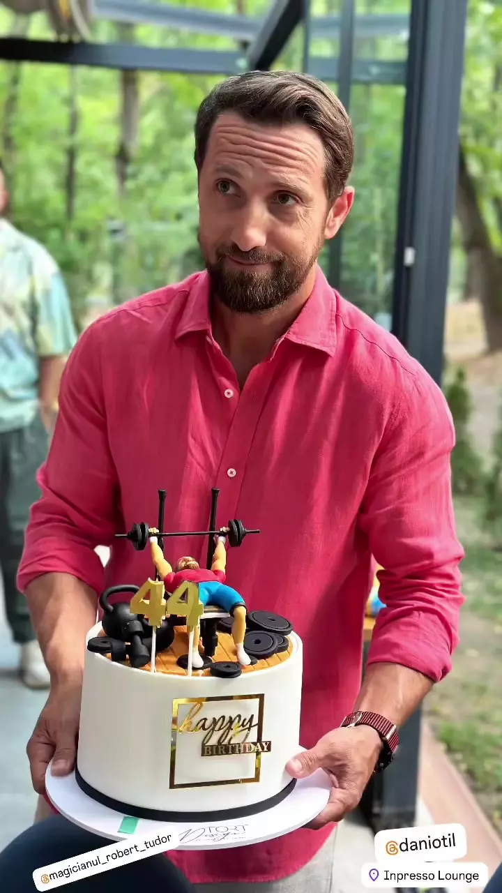 Dani Oțil petrecere surpriză 44 ani
