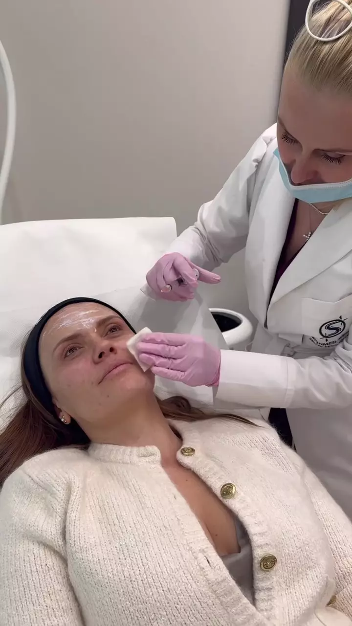 Cristina Șișcanu și-a făcut cadou o intervenție estetică înainte de aniversarea de 40 de ani (6)