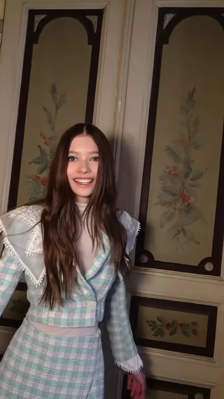 Mikaela Albu, fiica Iuliei Albu, în casa istorică pe care vedeta de televiziune a cumpărat-o la București (5)