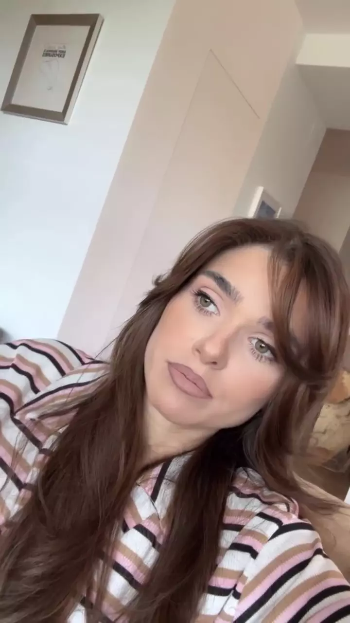 Imaginea lui Theo Rose, folosită fără acordul ei pentru a promova jocuri de noroc (1)