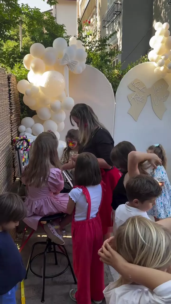 Laura Cosoi petrecere aniversară fetițe iunie 2025 (14)