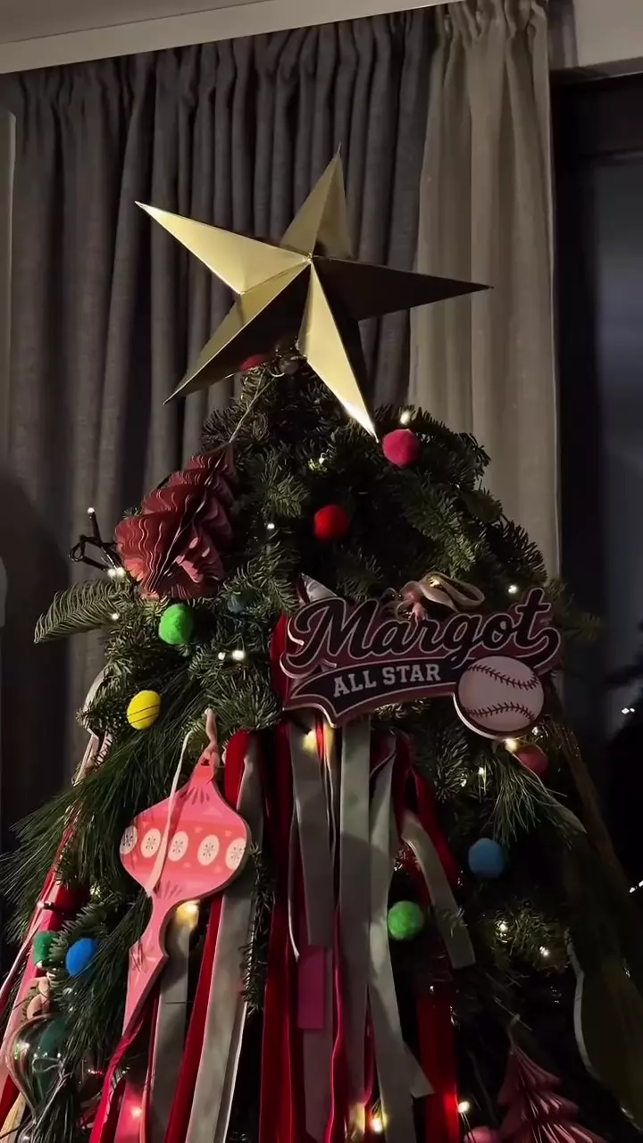 Brad Alexia Eram (4)