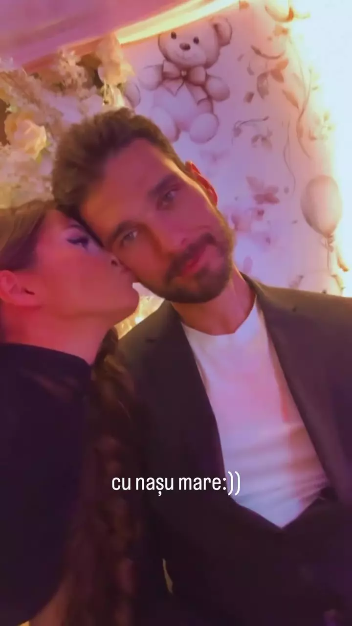 Theo Rose și Anghel Damian au fost nași de botez din nou (5)