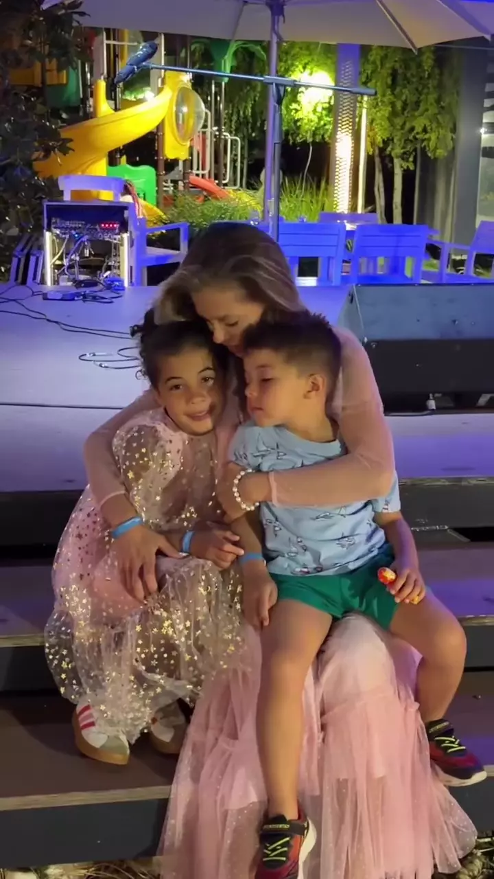 Andreea Ibacka și-a petrecut prima aniversare după divorțul de Cabral la mare (11)