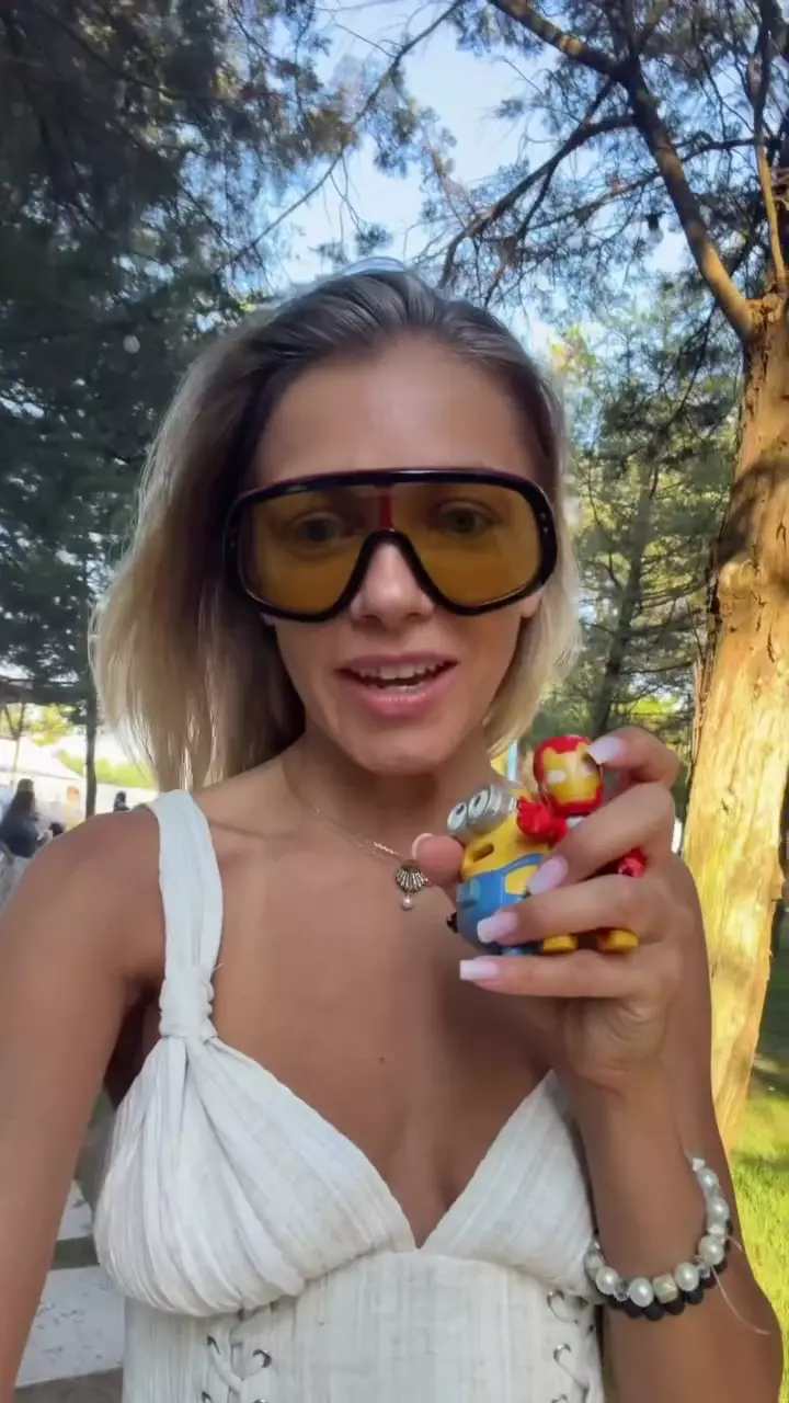 Andreea Ibacka și-a petrecut prima aniversare după divorțul de Cabral la mare (2)