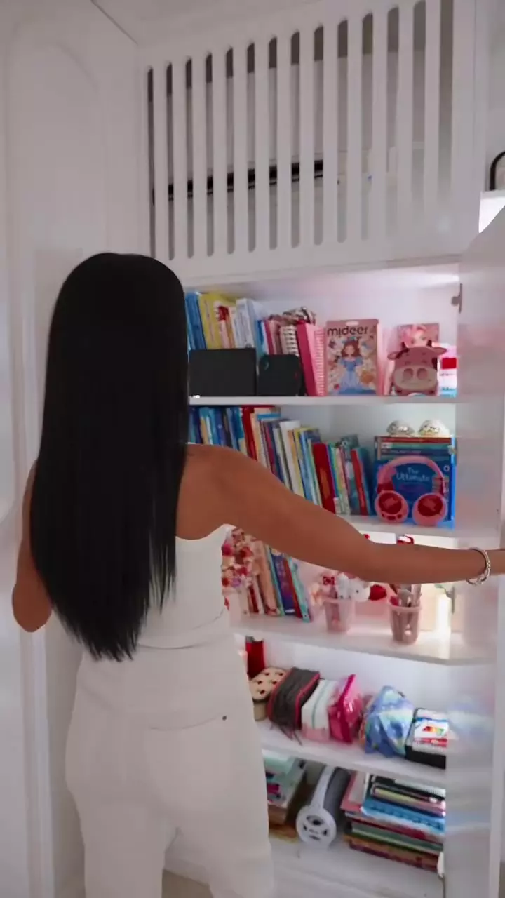 camera fiica Adelina Pestrițu (7)
