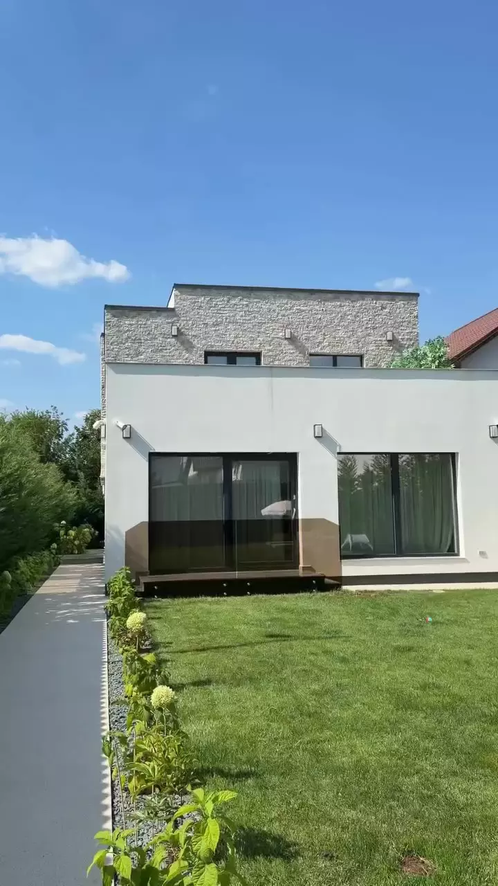 Casa Valerie Lungu Alex Gîlcă (2)