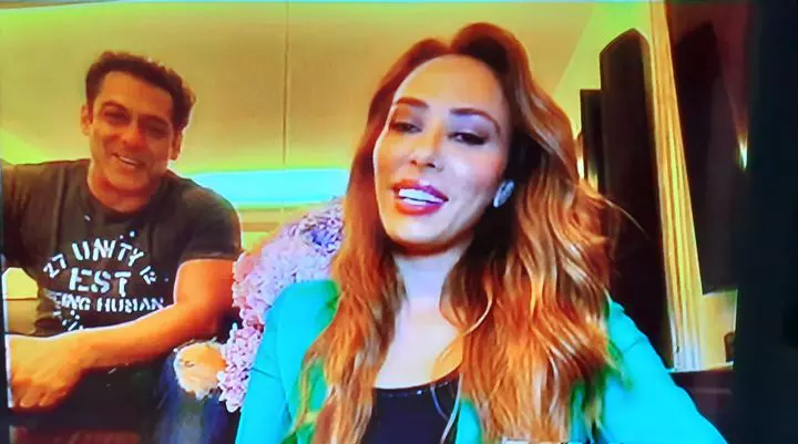 iulia-vantur-si-salman-khan-la-pro-tv-1-1