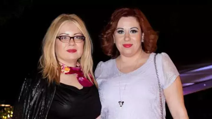 catinca roman si sora ei
