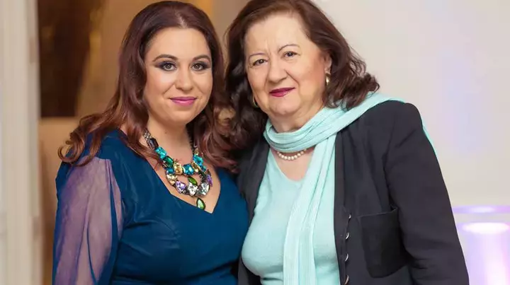 mioara si oana roman