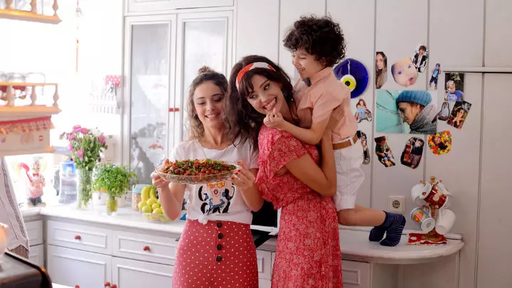 Kanal D a uitat de „Melek”. Anunțat de două ori în doi ani, serialul nu are încă dată de lansare