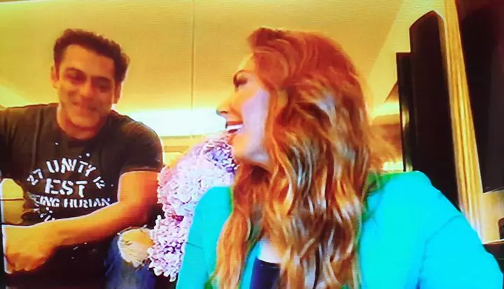 iulia-vantur-si-salman-khan-la-pro-tv-1b