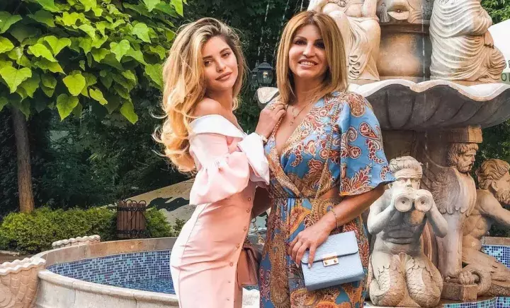 valerie lungu si mama ei1