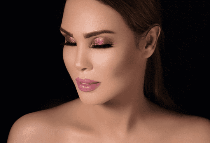 (P) Zâmbet de vedetă