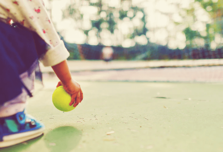 Însărcinată în 5 luni, Laura Cosoi s-a retras la Târgu-Mureș: ”Nu țin legătura cu doctorul, dar trebuie să revin în București, la control, peste două săptămâni”