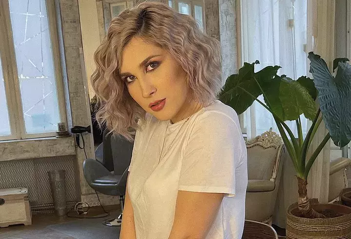 Cum a reușit Theo Rose să învingă anxietatea: „M-am simțit lăsată deoparte, neînțeleasă și părăsită”/ EXCLUSIV