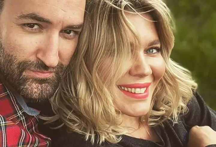 Adela Popescu are COVID-19 a doua oară: „Îmi curge nasul și gâtul mă doare”. Cine o înlocuiește la Vorbește Lumea