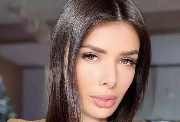 Adela Popescu are COVID-19 a doua oară: „Îmi curge nasul și gâtul mă doare”. Cine o înlocuiește la Vorbește Lumea