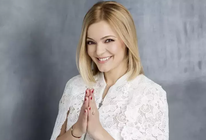 Andreea Marin, susținută de iubitul Adrian Brâncoveanu și de fiica Violeta la lansarea cărții sale: „Cand ma plangeam ca nu imi iese ceva, tatal meu..."