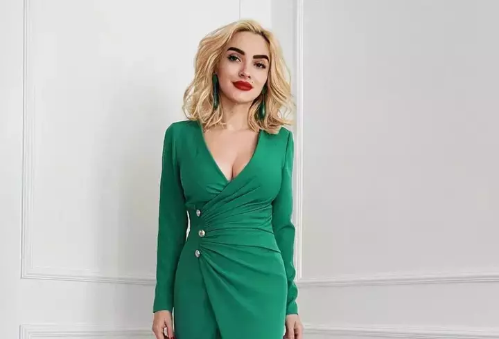 Ana-Morodan-isi-micsoreaza-sanii-3