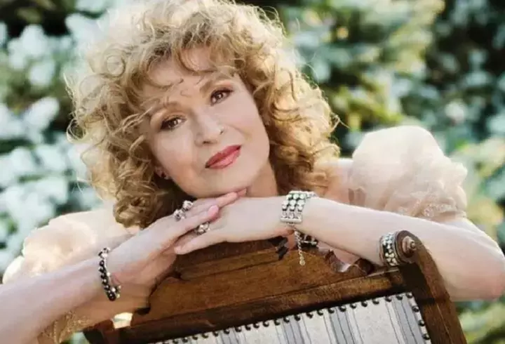 angela-similea-fiu-1