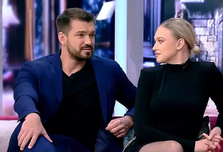 Adevăratul motiv pentru care Amna a divorțat după 12 ani: "Medicul mi-a spus că ori plec, ori mor"