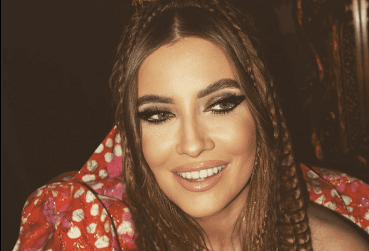 Care este numele real al lui Emily Burghelea."Dacă îți schimbi numele, îți schimbi și destinul"