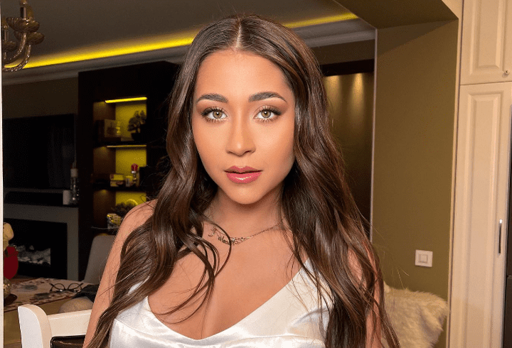 Ce vedete au datorii la Adina Buzatu. Stilista le-a dezvăluit numele: „Am vorbit și cu Alex Velea că are să-mi dea bani”