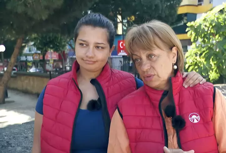 Cine-este-Adriana-Trandafir-8