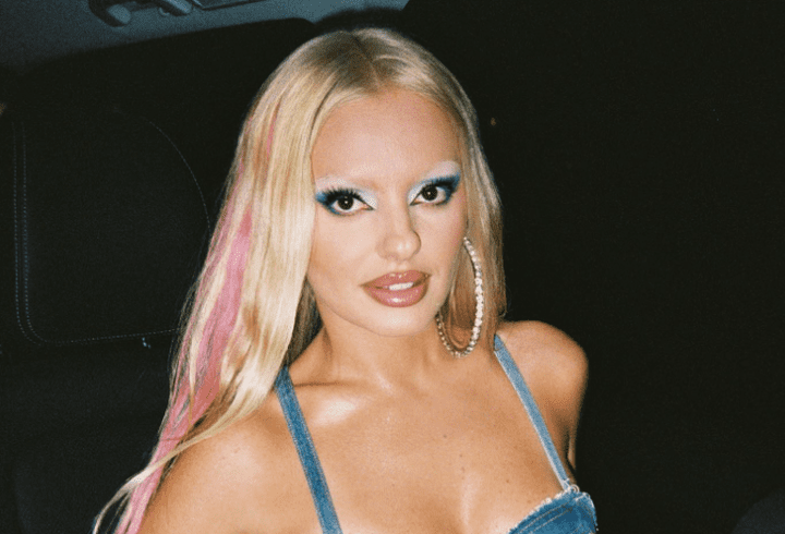 Adela Popescu a postat o imagine emoționantă cu tatăl ei. Doru Popescu și-a serbat ziua de naștere: „Te iubim”